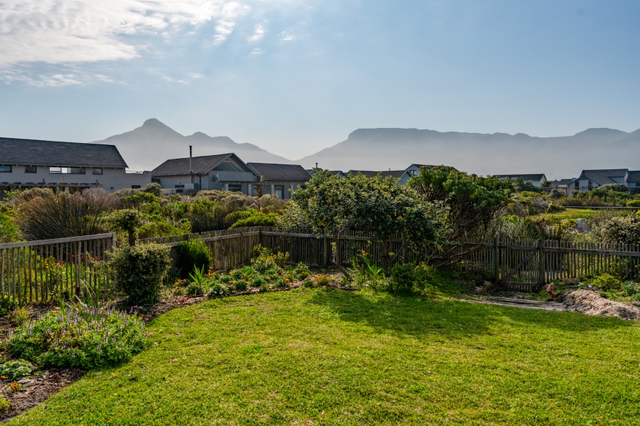 3 Bedroom Property for Sale in Lake Michelle Western Cape